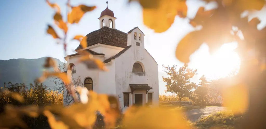 kapelle-im-herbst