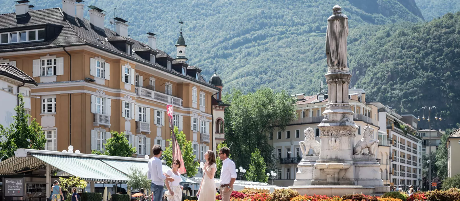 waltherplatz-bozen-personen